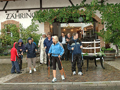 Start der Nordic-Walking-Gruppe