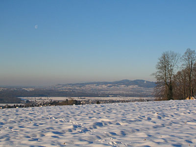 Kaiserstuhl im Schneemantel